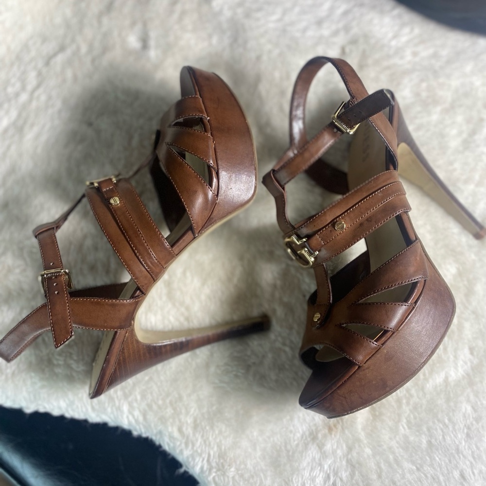 Guess stiletto